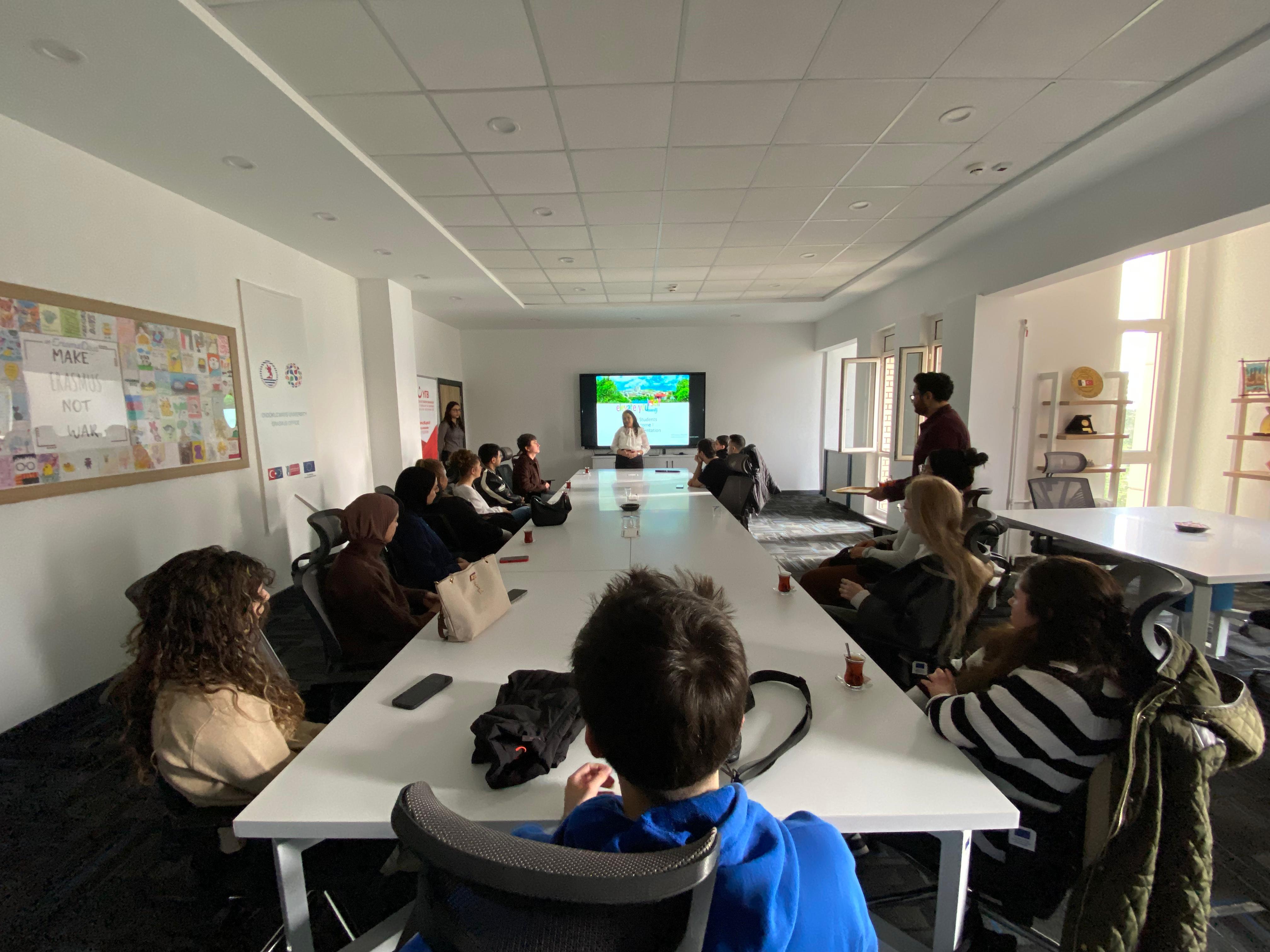 Ondokuz Mayıs Üniversitesi Uluslararası İlişkiler Ofisi Erasmus+ KA131 ve KA171 Kapsamında 7 Ülkeden 14 Öğrenciyi Ağırladı