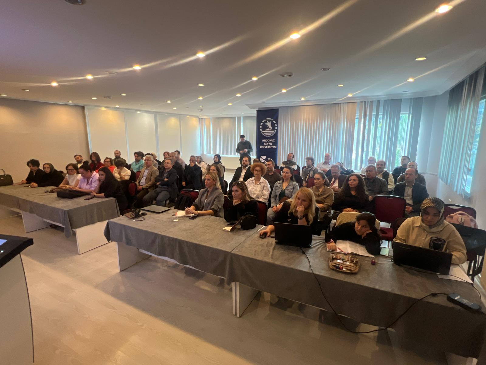 ERASMUS KOORDİNATÖRLERİNE YÖNELİK “ERASMUS BİLGİLENDİRME TOPLANTISI”