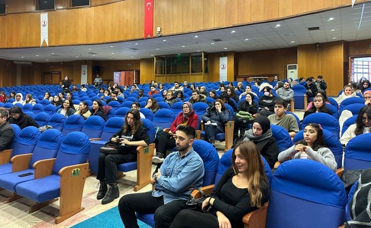 ERASMUS KOORDİNATÖRLERİNE VE ÖĞRENCİLERİMİZE YÖNELİK “ERASMUS BİLGİLENDİRME TOPLANTILARI”